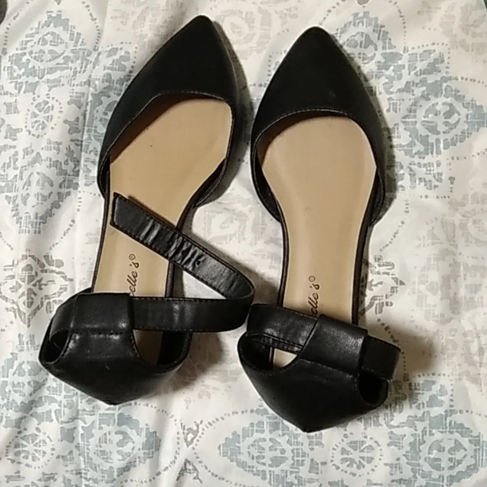 Shoes - Picture 1 of 6